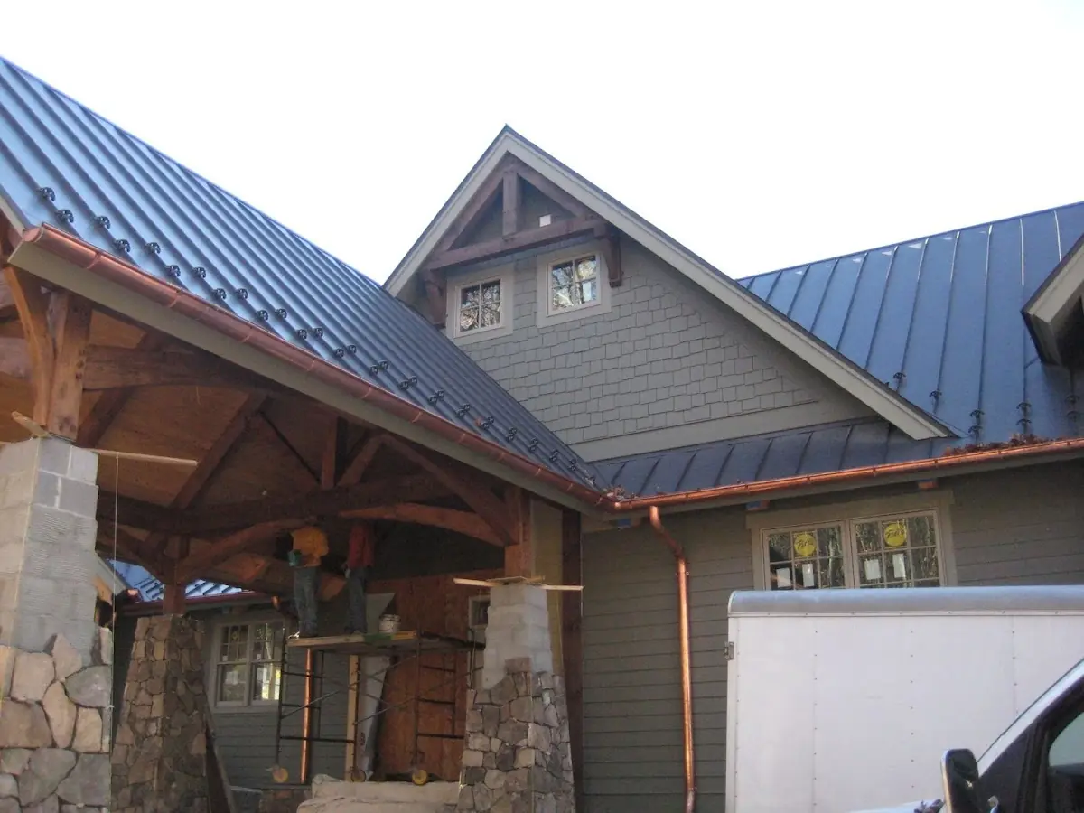 Craftsman Roofing team delivering quality roofing work in Diamond
